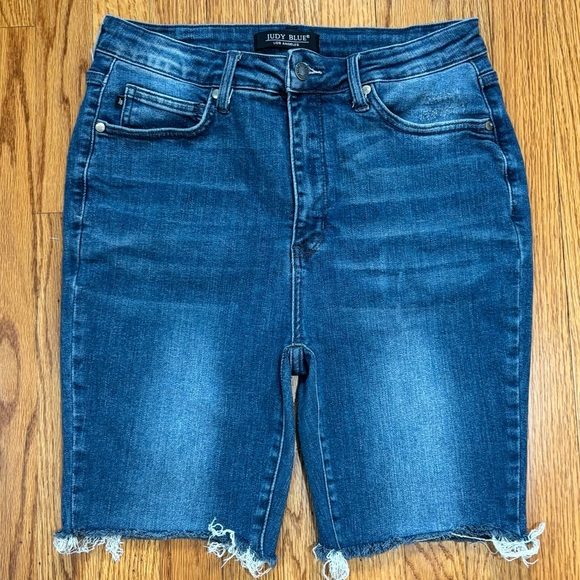Judy Blue Y2K High Waist Raw Hem Bermuda Denim Blue Jean Shorts women's 11/30 - Picture 13 of 14